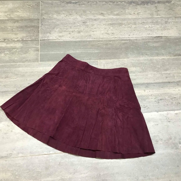 SUEDE BUTTON DOWN SKIRT Burgandy - Picture 5 of 5